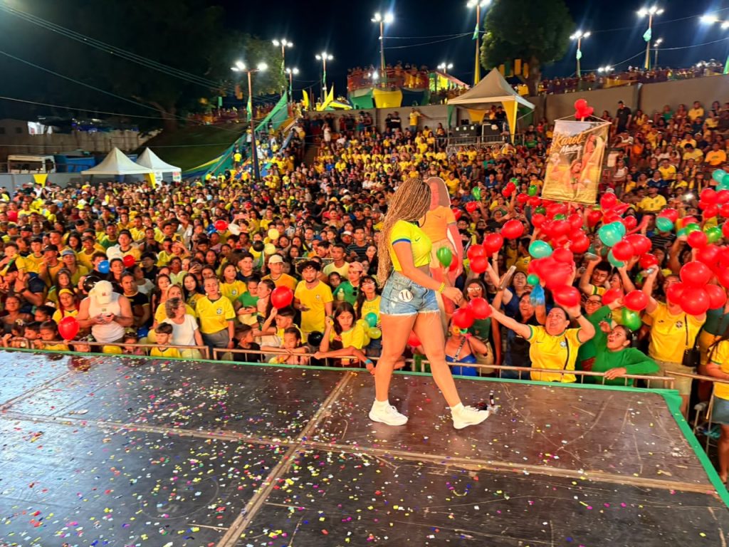 Coari na Copa reúne multidão, celebra vitória do Brasil e escolhe Musa da Copa 2026