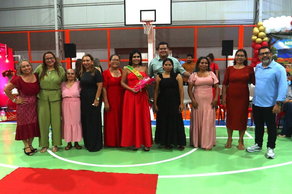 Projeto “Minha Mãe é uma Leitora” homenageia mães da EJAI e incentiva o hábito da leitura em Coari